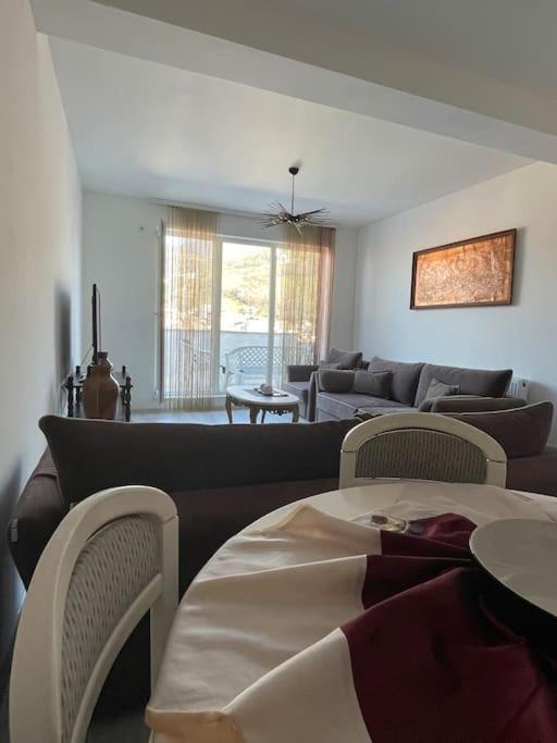 Penthouse With Castle View Apartman Prizren Kültér fotó